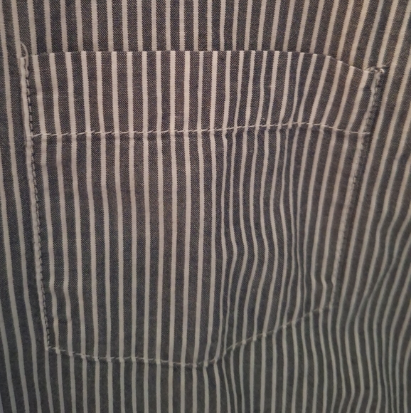 Mossimo Supply Co Pinstripe, Botton-down shirt - Picture 3 of 8